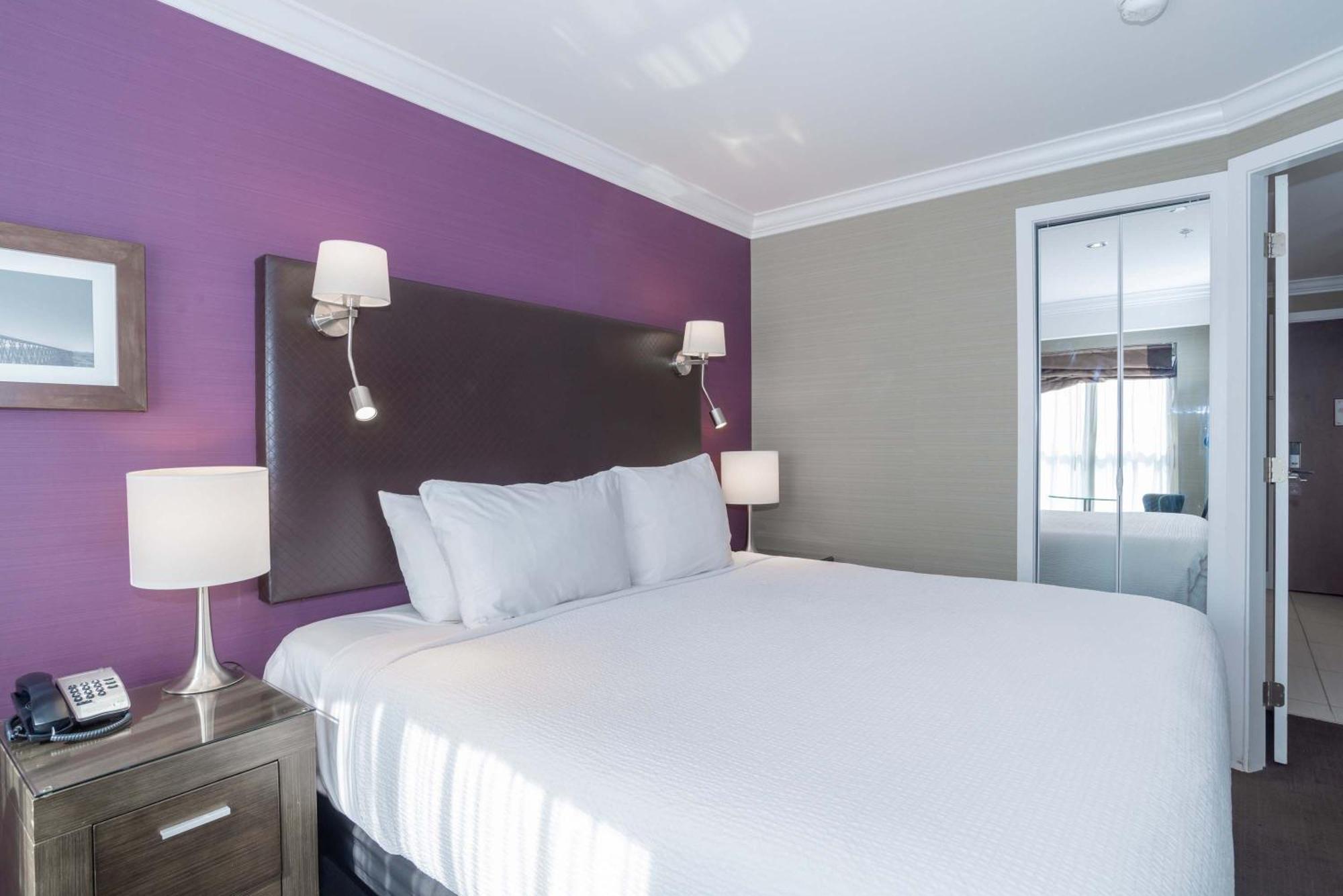 Sandman Signature Kamloops Hotel Exterior foto